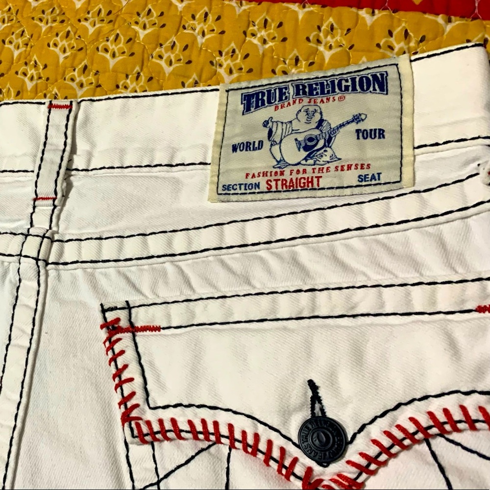 TRUE RELIGION JEANS